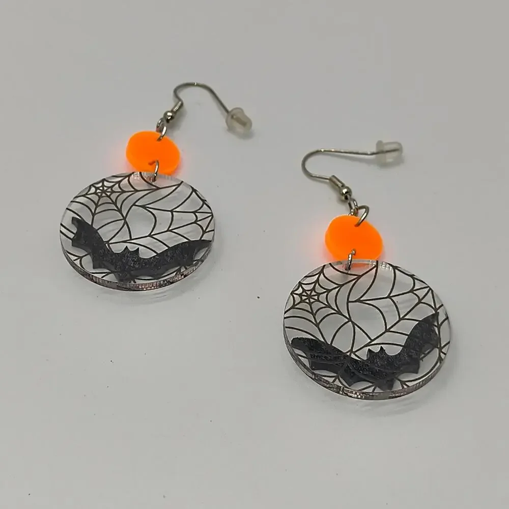 H 2 halloween earrings 2 pair
